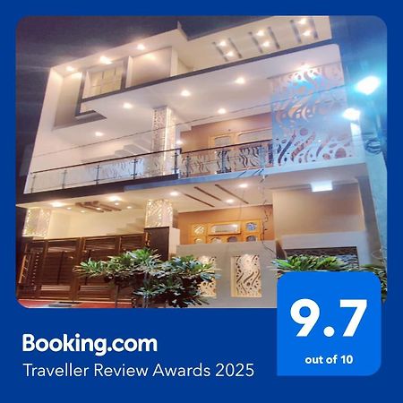 Blessing'S Home Stay 5 Bedrooms Luxury Villa Exquisite 5 Bedroom Villa Ideal Family Home Stay With Spacious Living لاكناو المظهر الخارجي الصورة