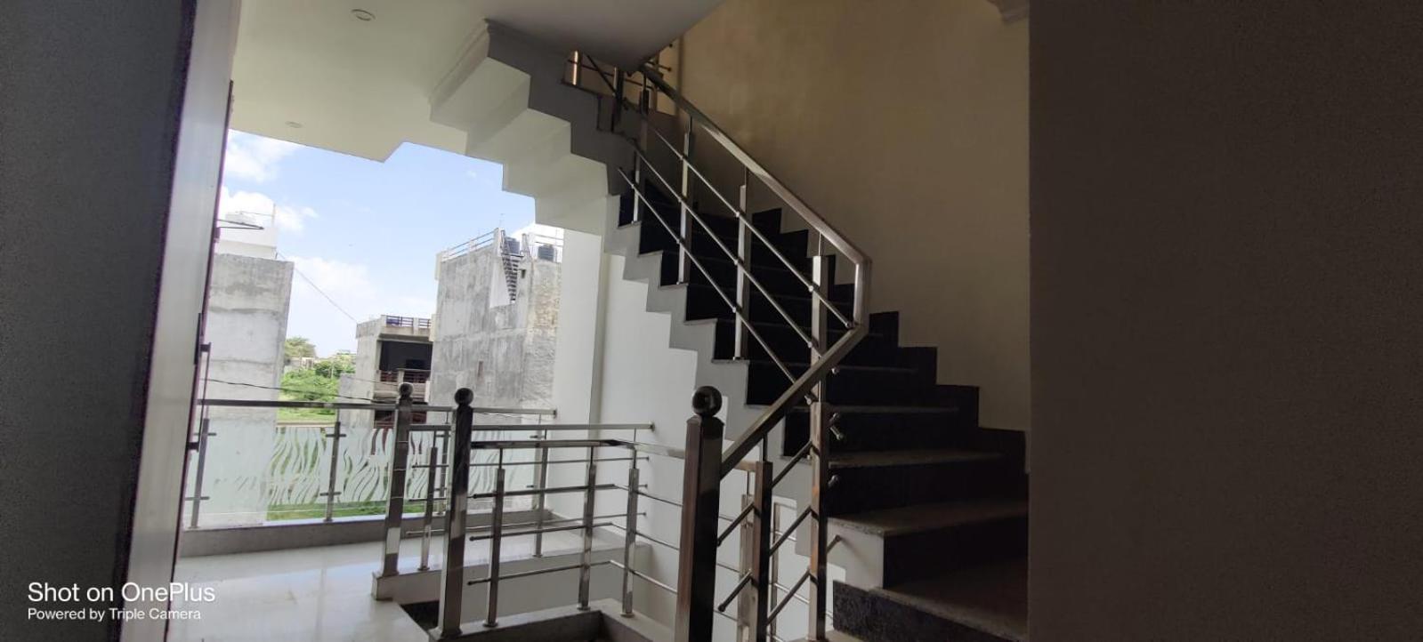 Blessing'S Home Stay 5 Bedrooms Luxury Villa Exquisite 5 Bedroom Villa Ideal Family Home Stay With Spacious Living لاكناو المظهر الخارجي الصورة